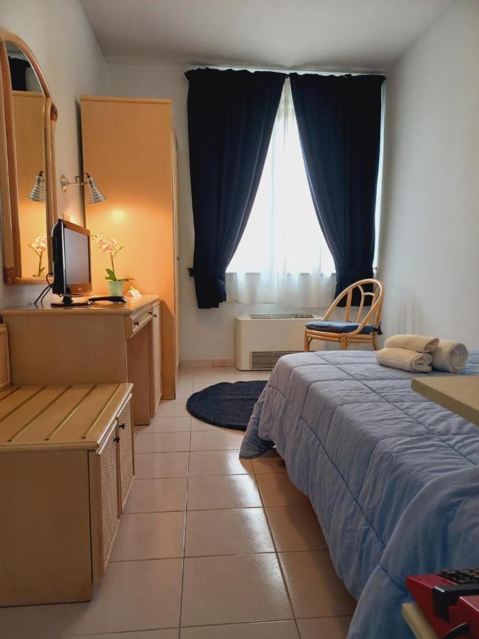River Park Hotel Ameglia Buitenkant foto